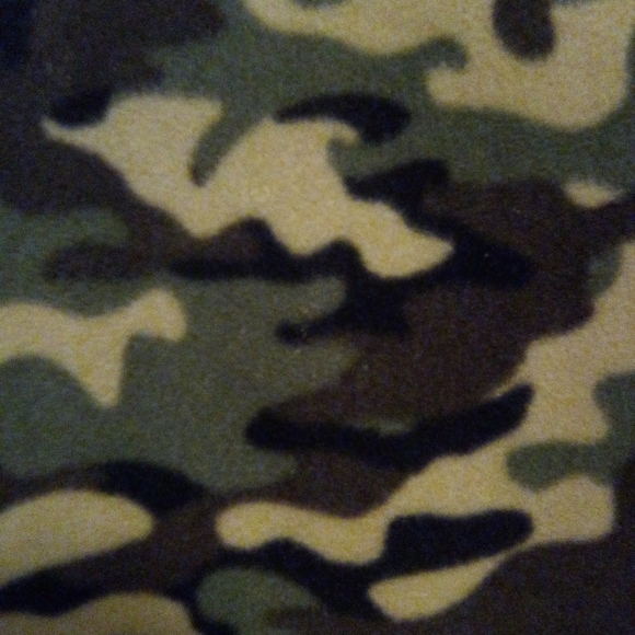 🌞Camo Sweater🌚 - Picture 11 of 11